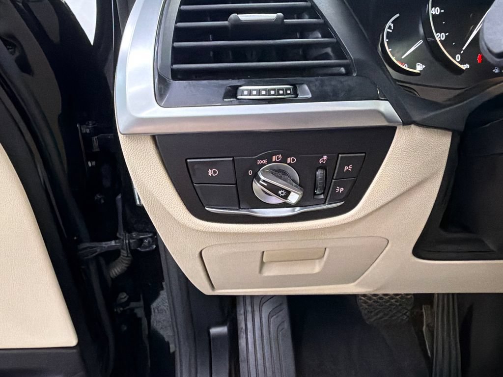Used 2020 BMW X3 xDrive30i w/ Convenience Package AWD/4WD image 34