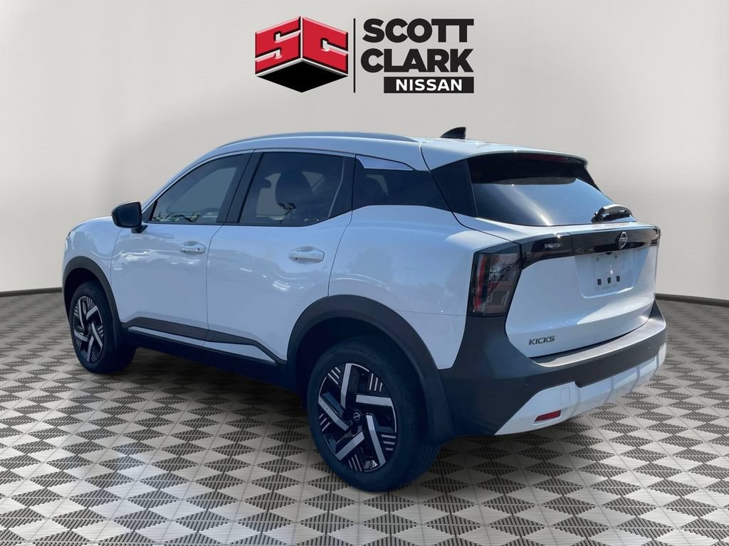 Used 2026 Nissan Kicks SV FWD image 4