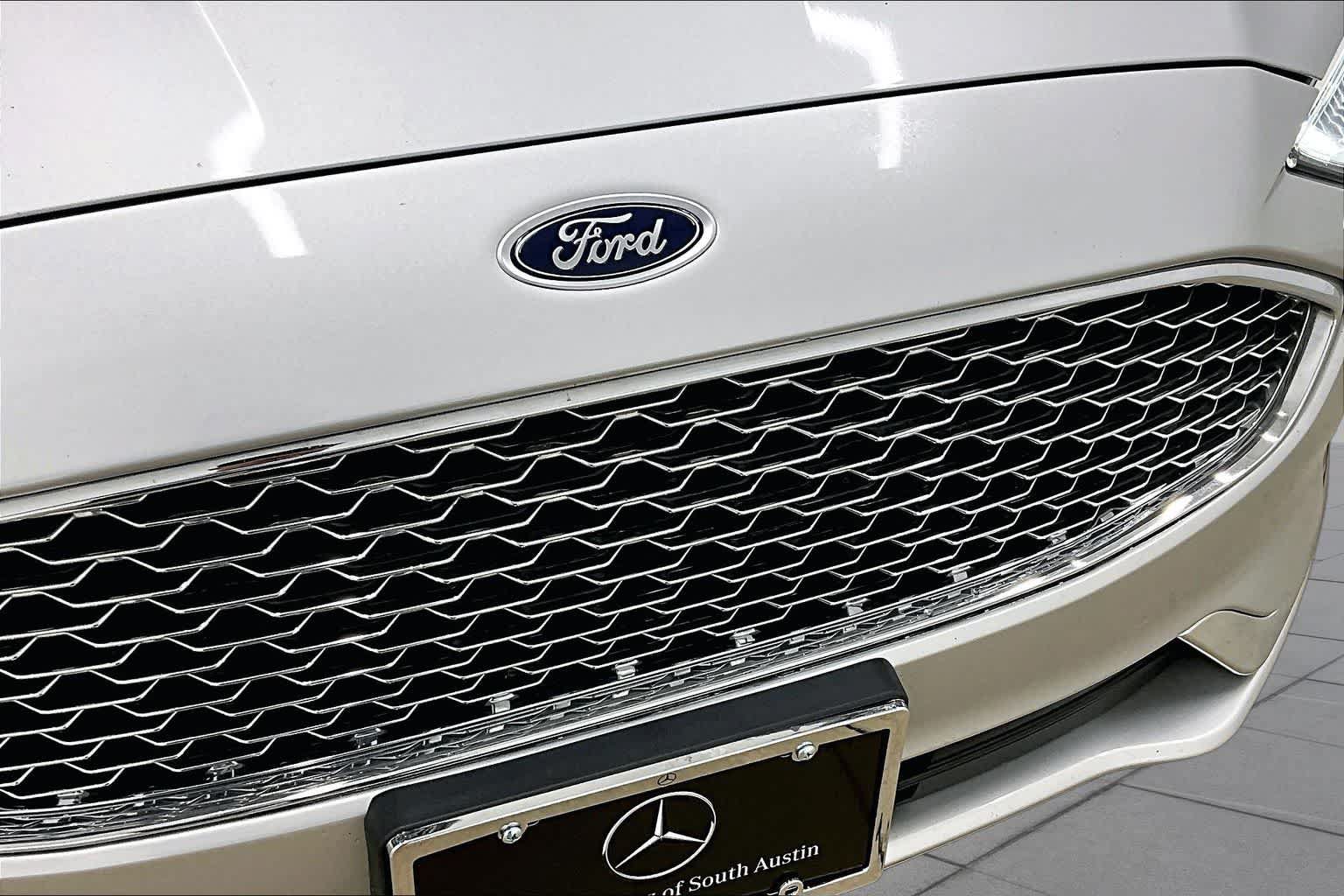 Used 2019 Ford Fusion Titanium FWD image 29