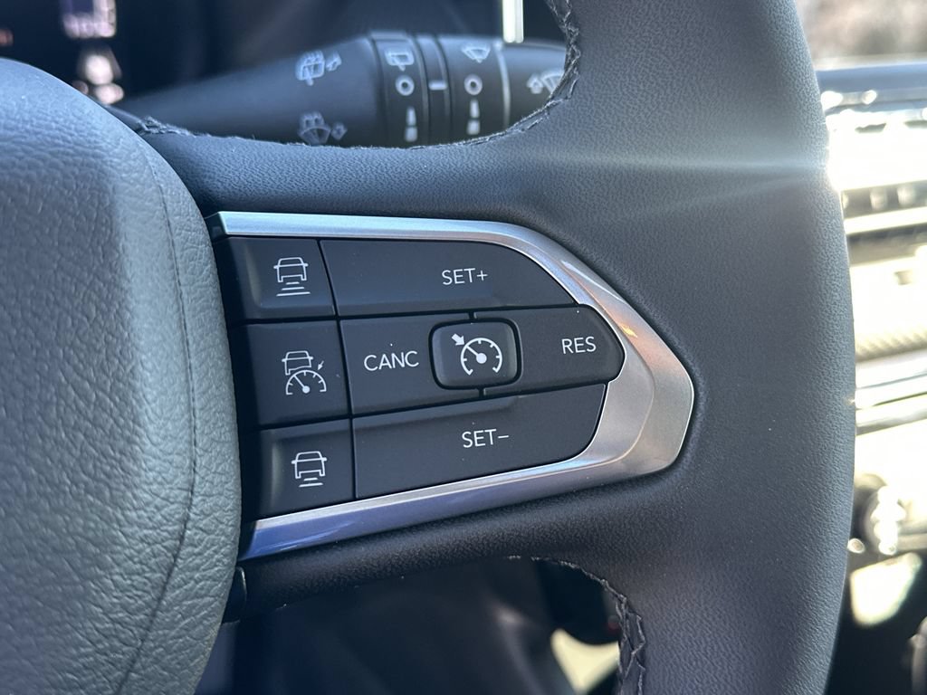 New 2026 Jeep Compass Limited w/ Sun, Sound & Navigation Group AWD/4WD image 11