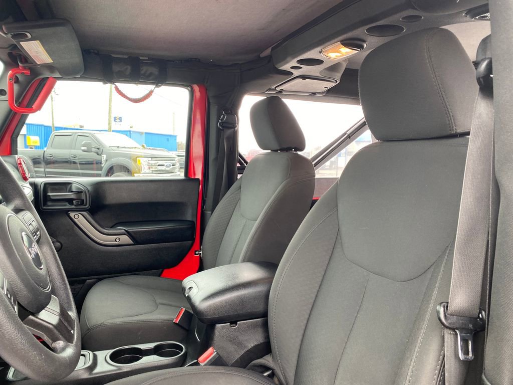 Used 2018 Jeep Wrangler Sport image 9