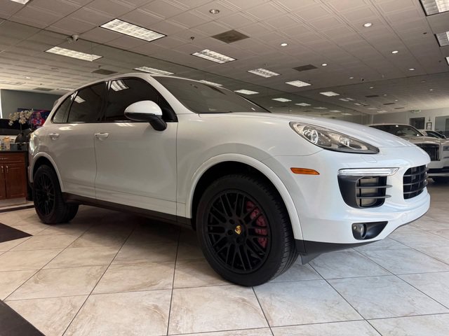 Used 2017 Porsche Cayenne AWD/4WD image 15