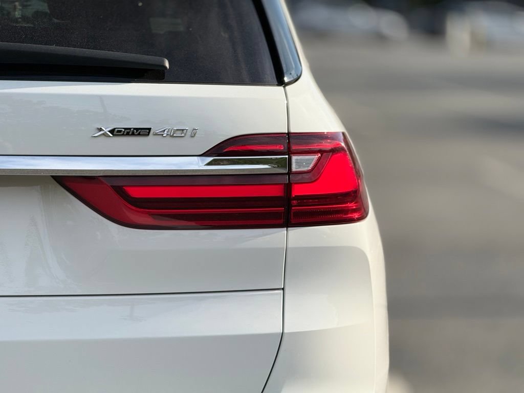 Used 2021 BMW X7 xDrive40i w/ Premium Package AWD/4WD image 6