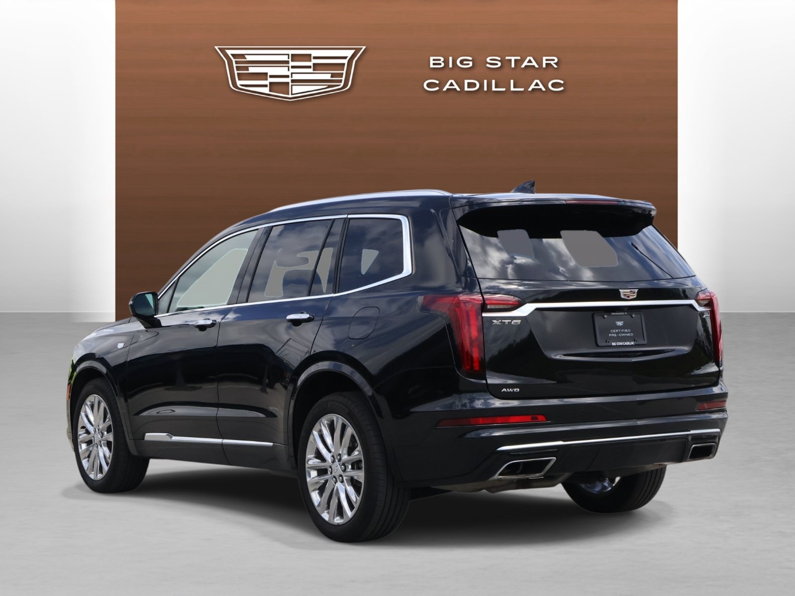 Certified 2024 Cadillac XT6 Premium Luxury AWD/4WD image 2