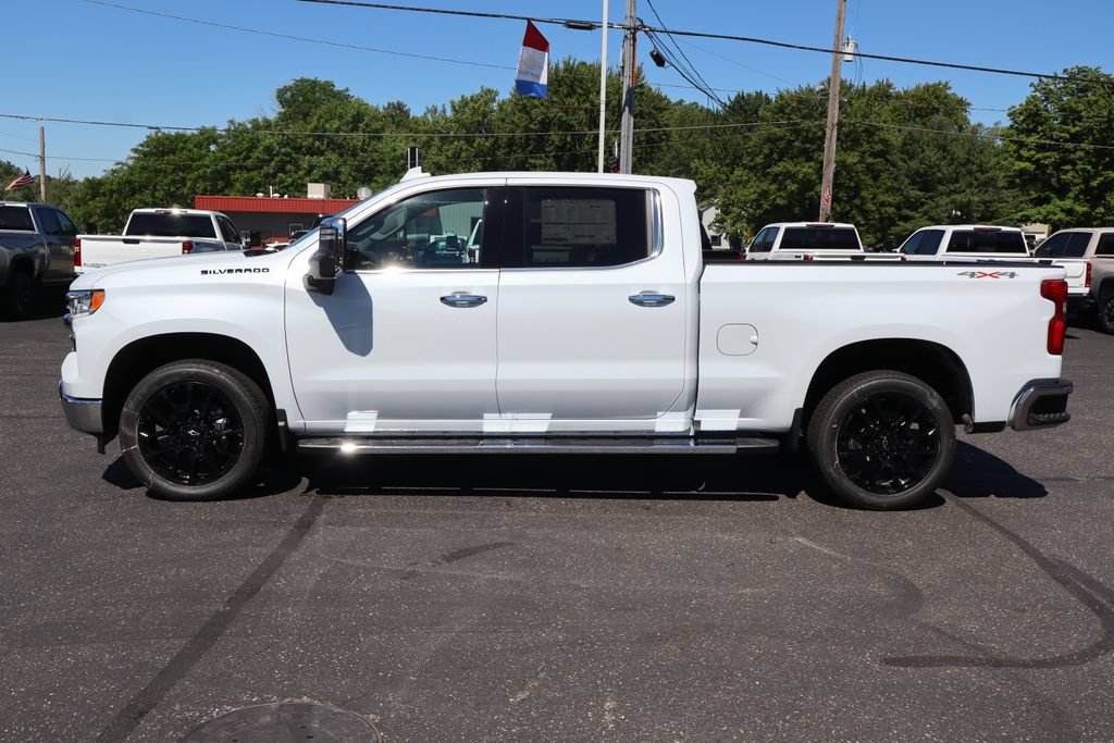 New 2026 Chevrolet Silverado 1500 LTZ w/ LTZ Premium Package AWD/4WD image 24