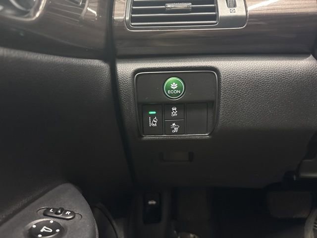 Used 2017 Honda Accord EX-L image 34