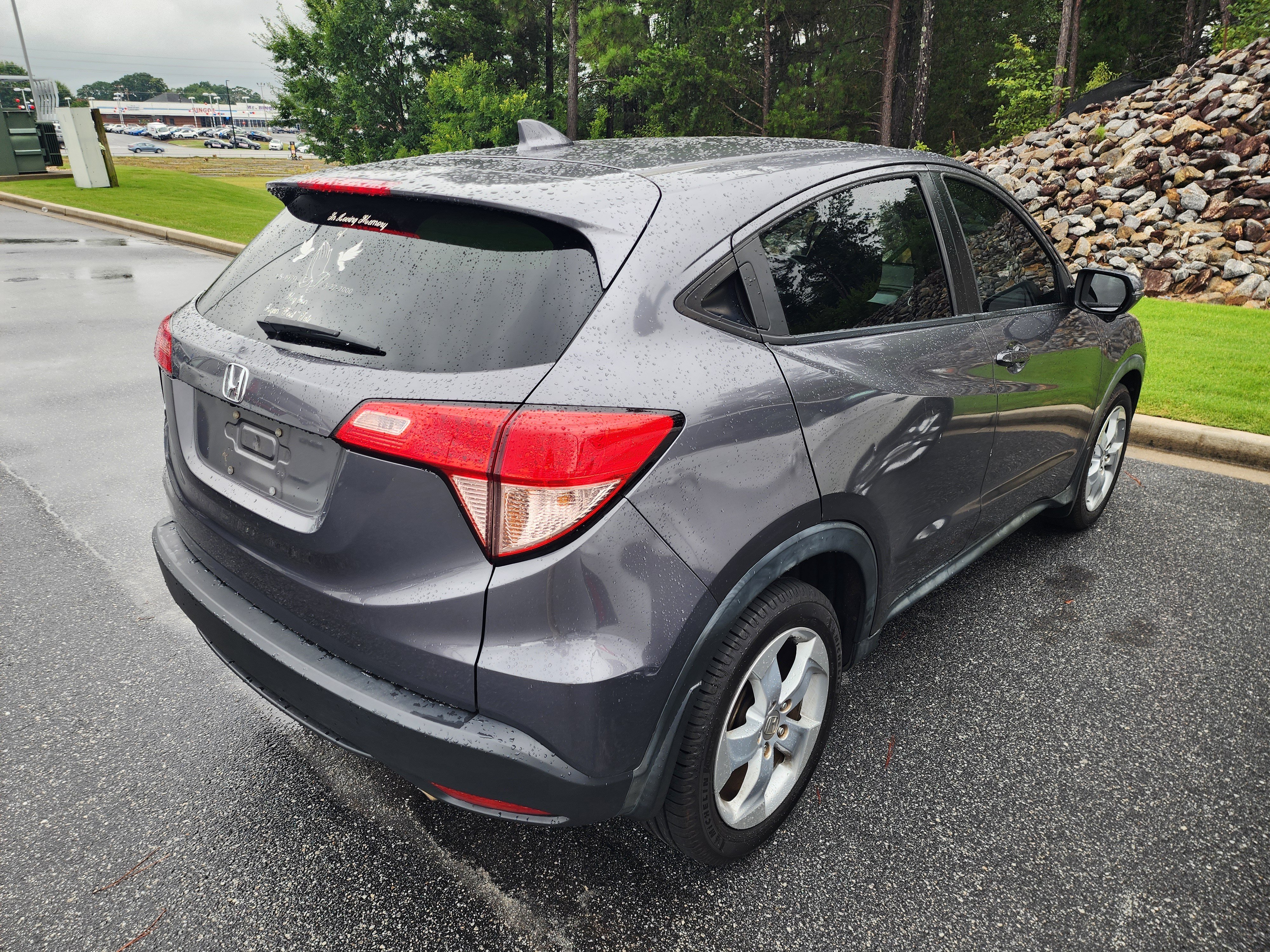 Used 2016 Honda HR-V EX image 4