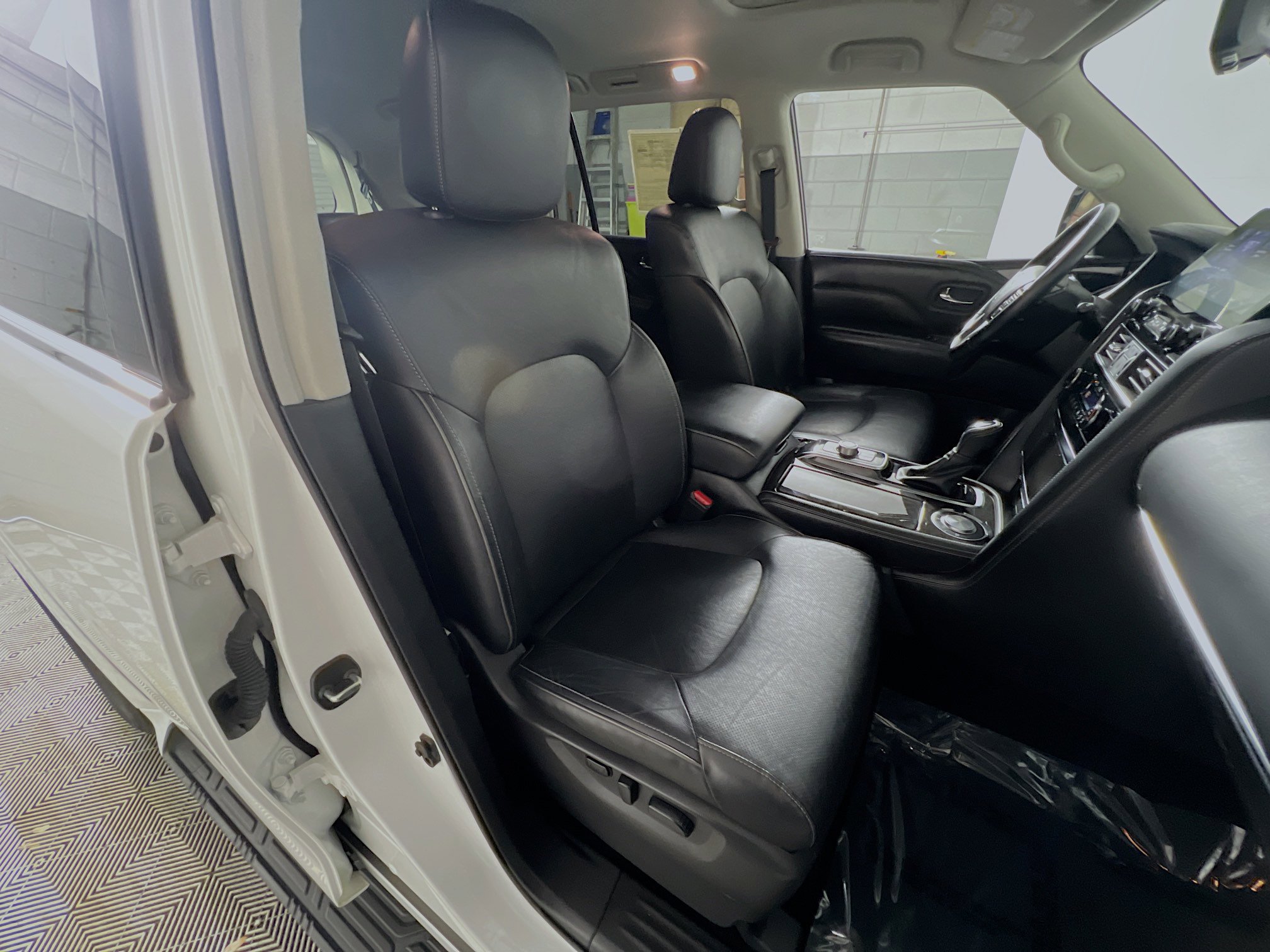 Used 2024 INFINITI QX80 Luxe image 31