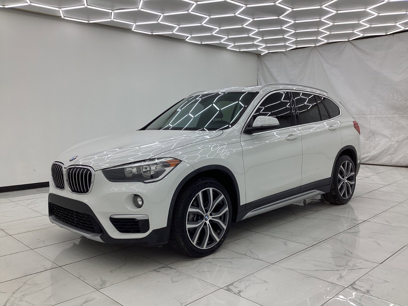 Used 2018 BMW X1 sDrive28i w/ Convenience Package image 6