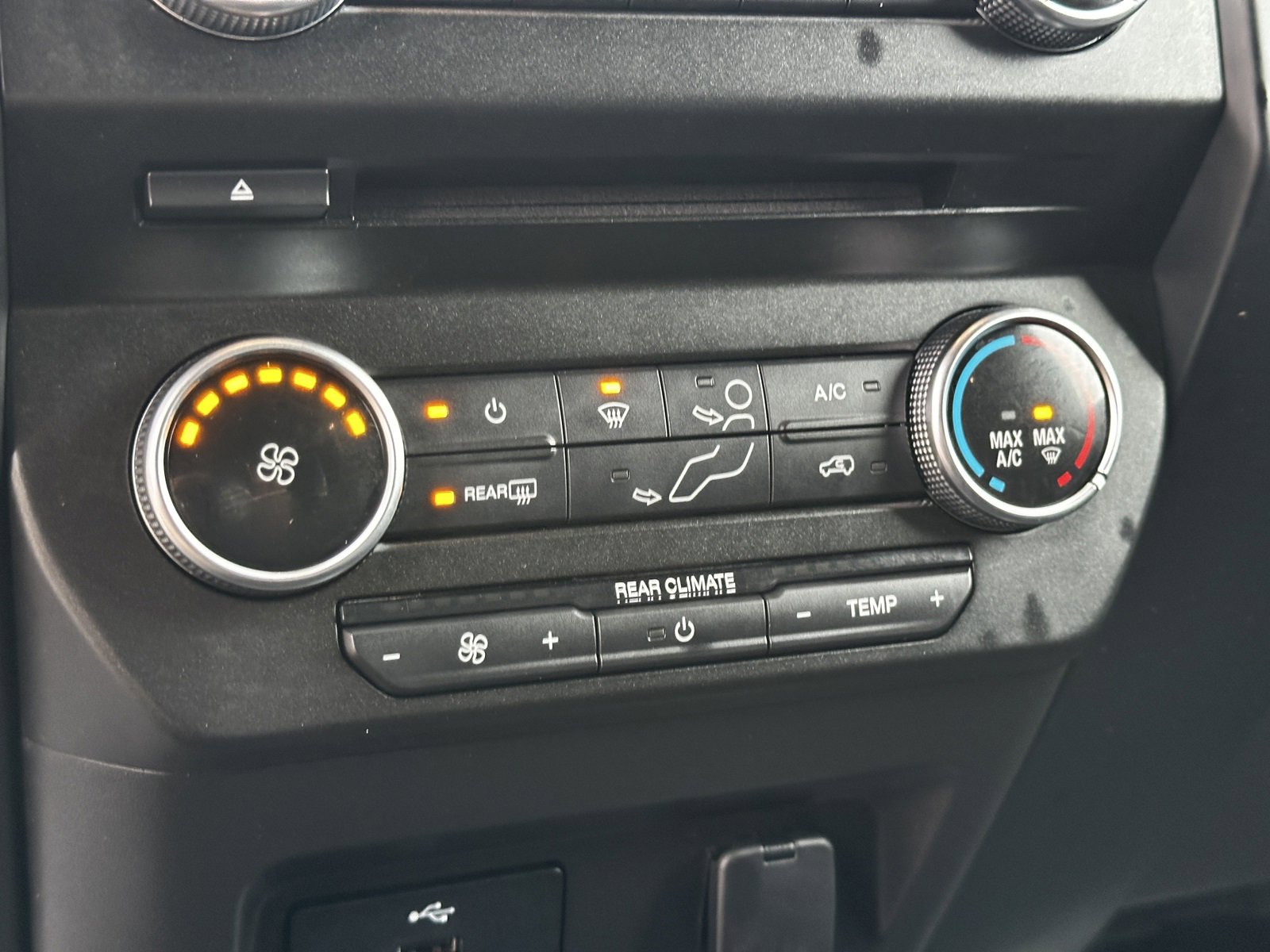 Used 2018 Ford Expedition XL w/ Fleet Convenience Package image 30