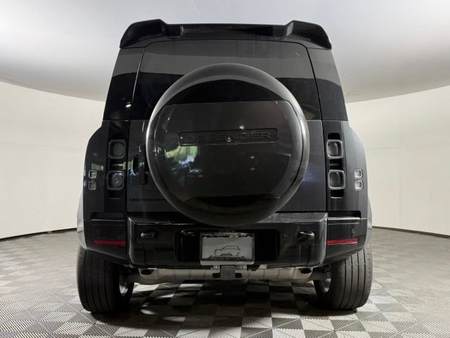 Used 2024 Land Rover Defender 110 X AWD/4WD image 7