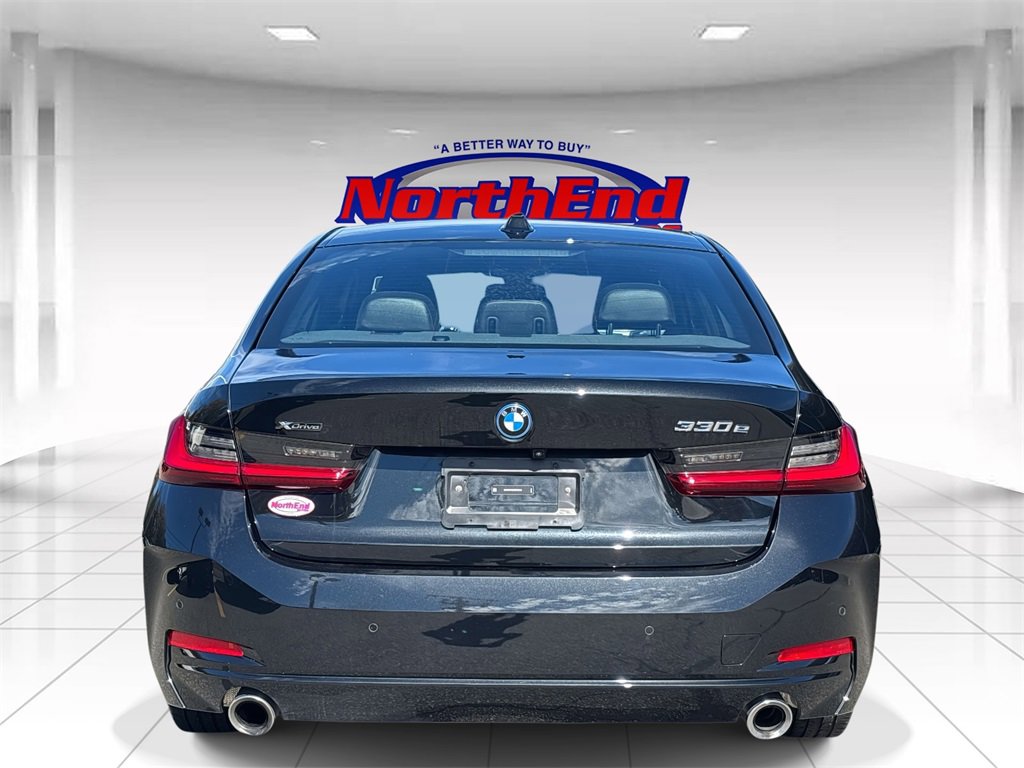 Used 2024 BMW 330e xDrive image 4