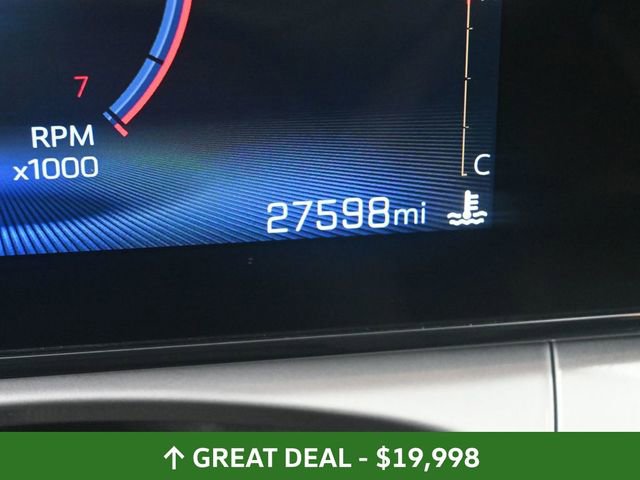 Used 2025 Chevrolet Trax LT image 36