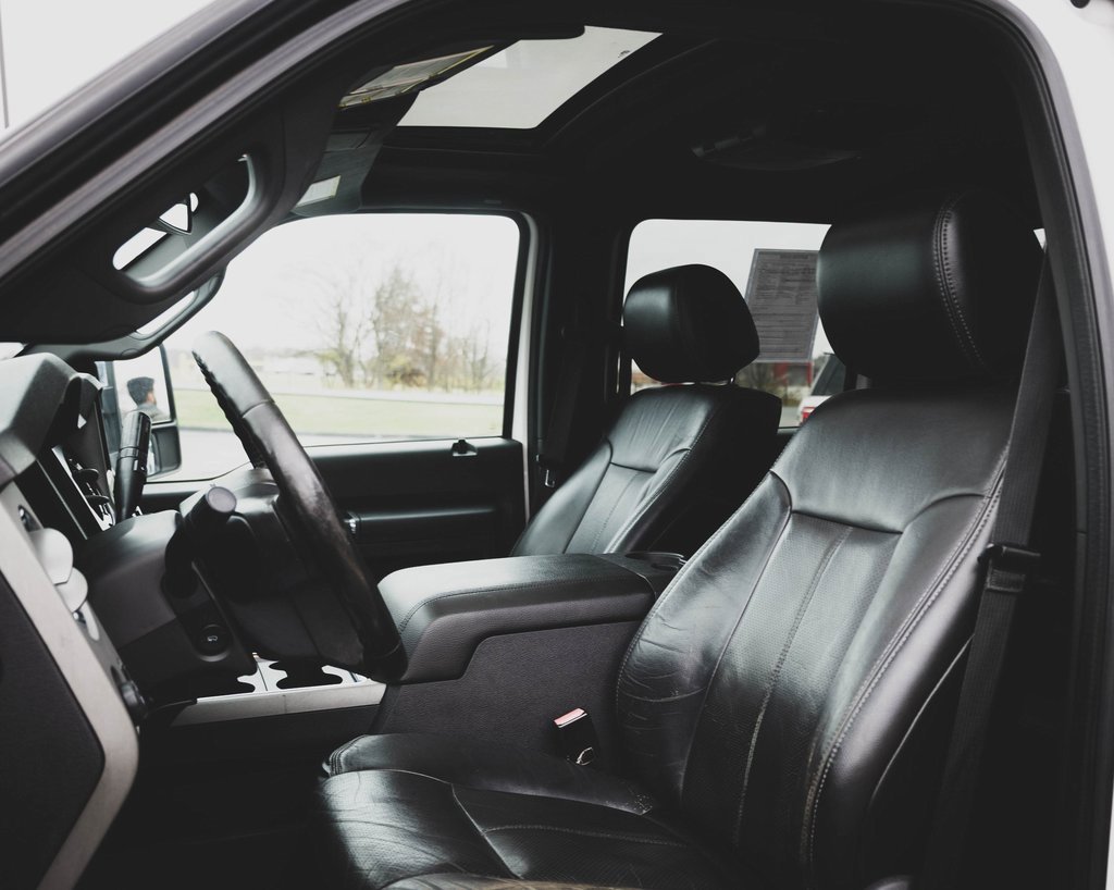 Used 2015 Ford F350 Lariat w/ Lariat Ultimate Package image 25