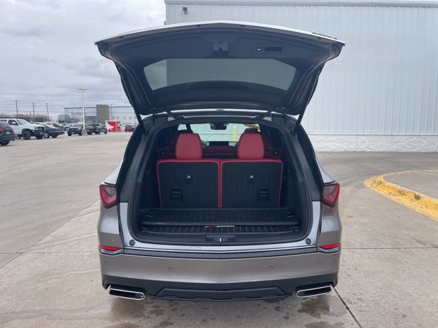 Used 2022 Acura MDX A-Spec image 9