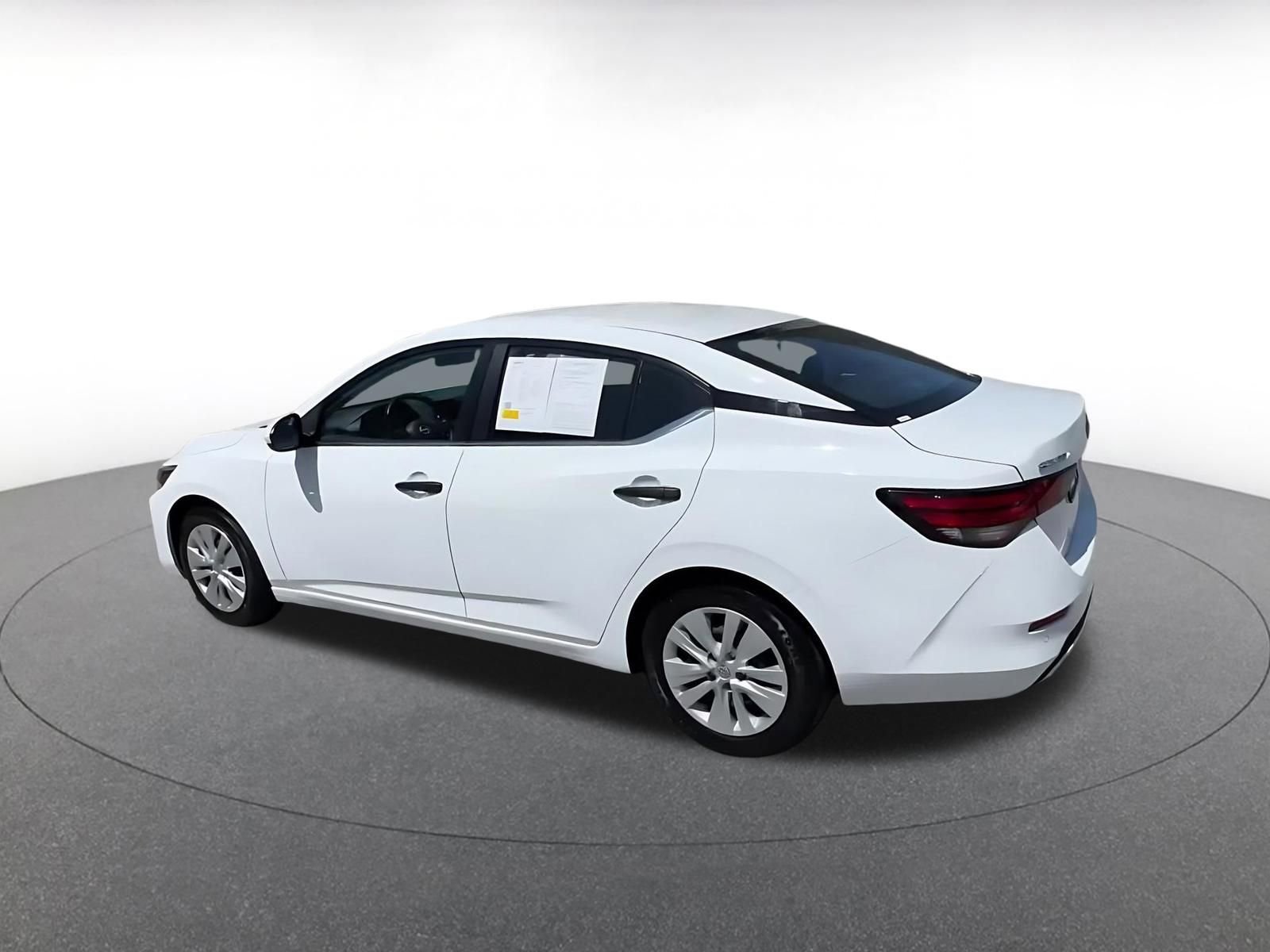 Used 2025 Nissan Sentra S FWD image 10
