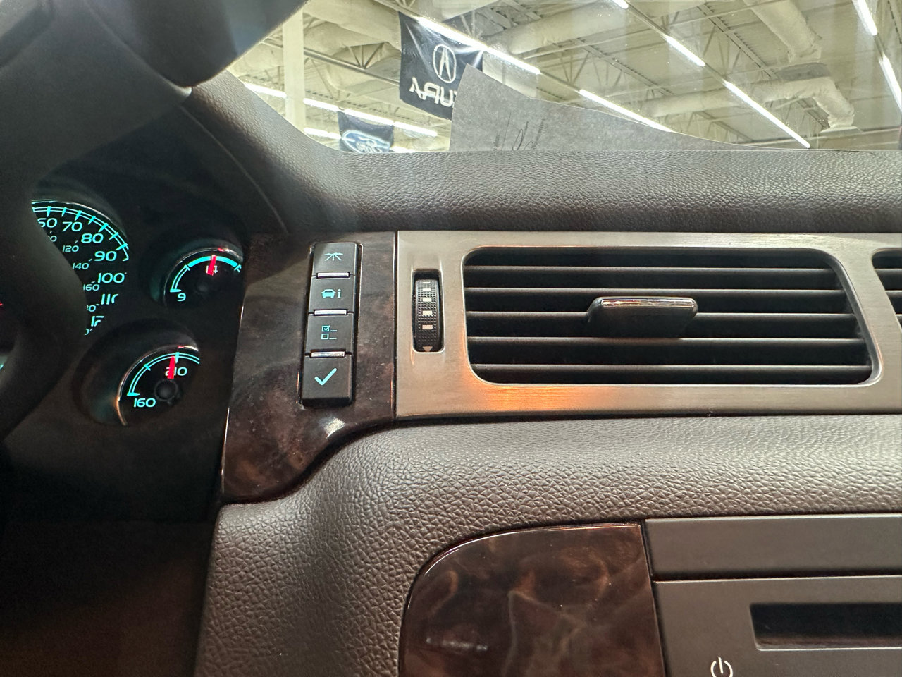 Used 2012 GMC Yukon Denali image 30