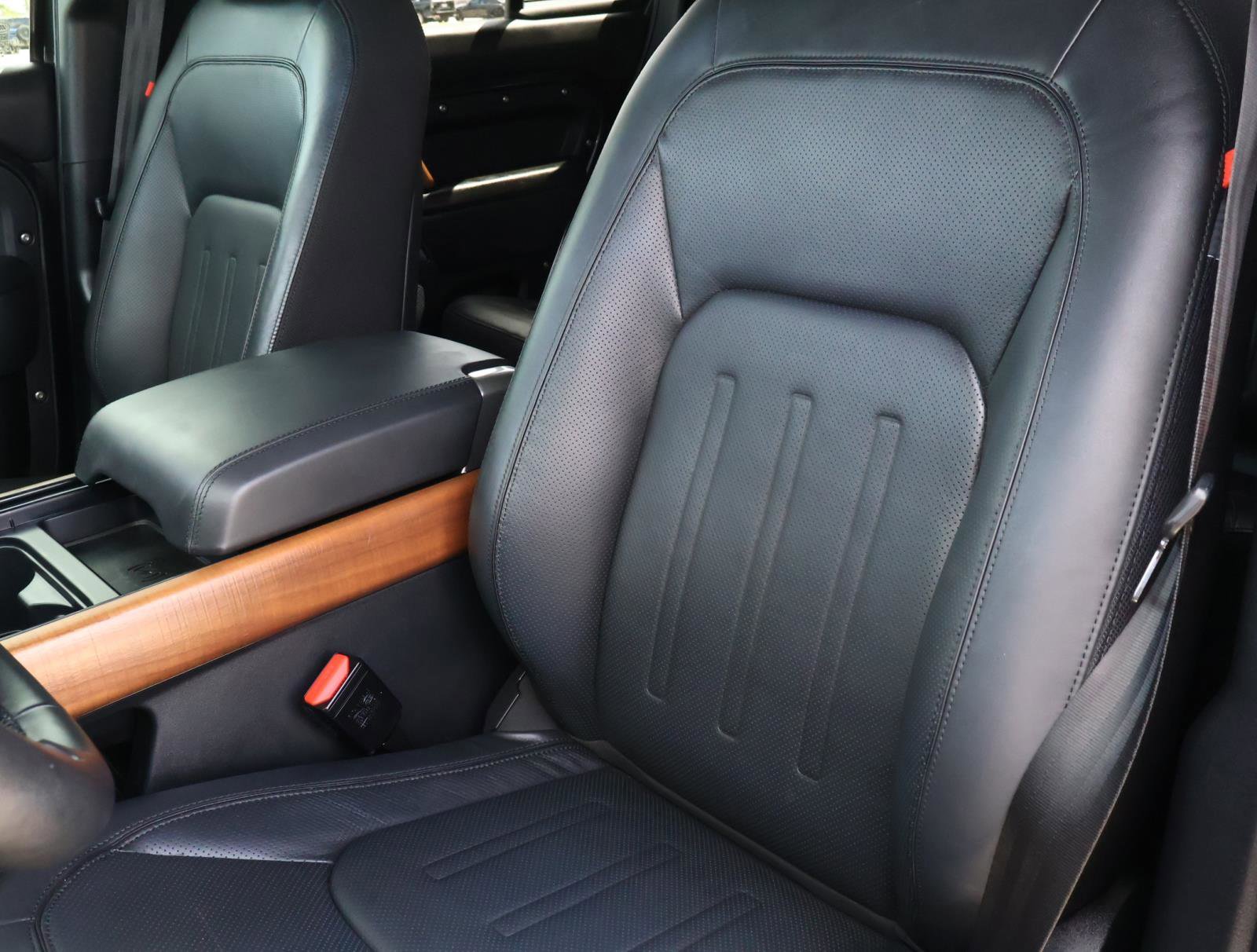 Used 2024 Land Rover Defender 130 X image 14
