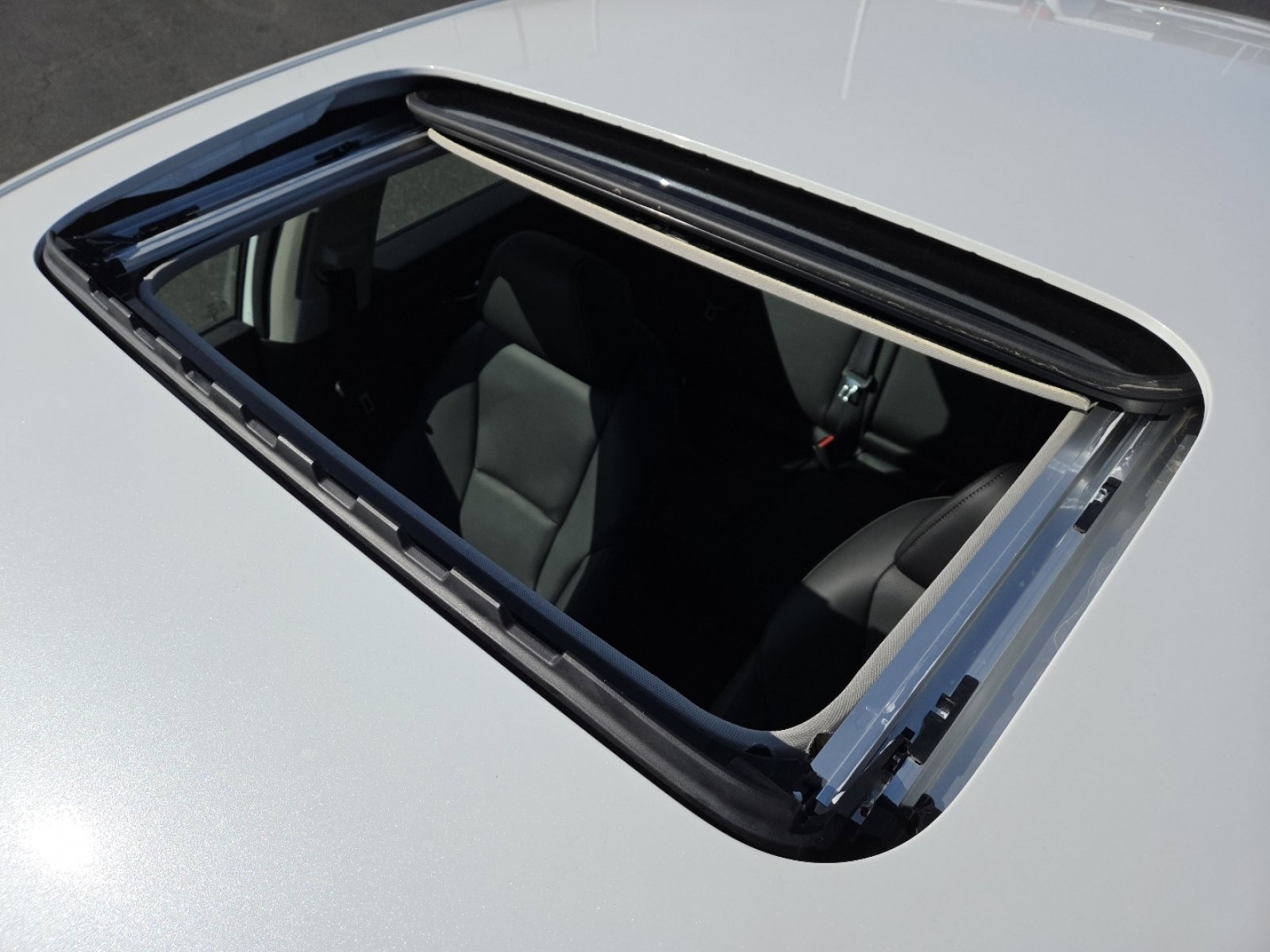 New 2026 Honda Accord Touring image 3