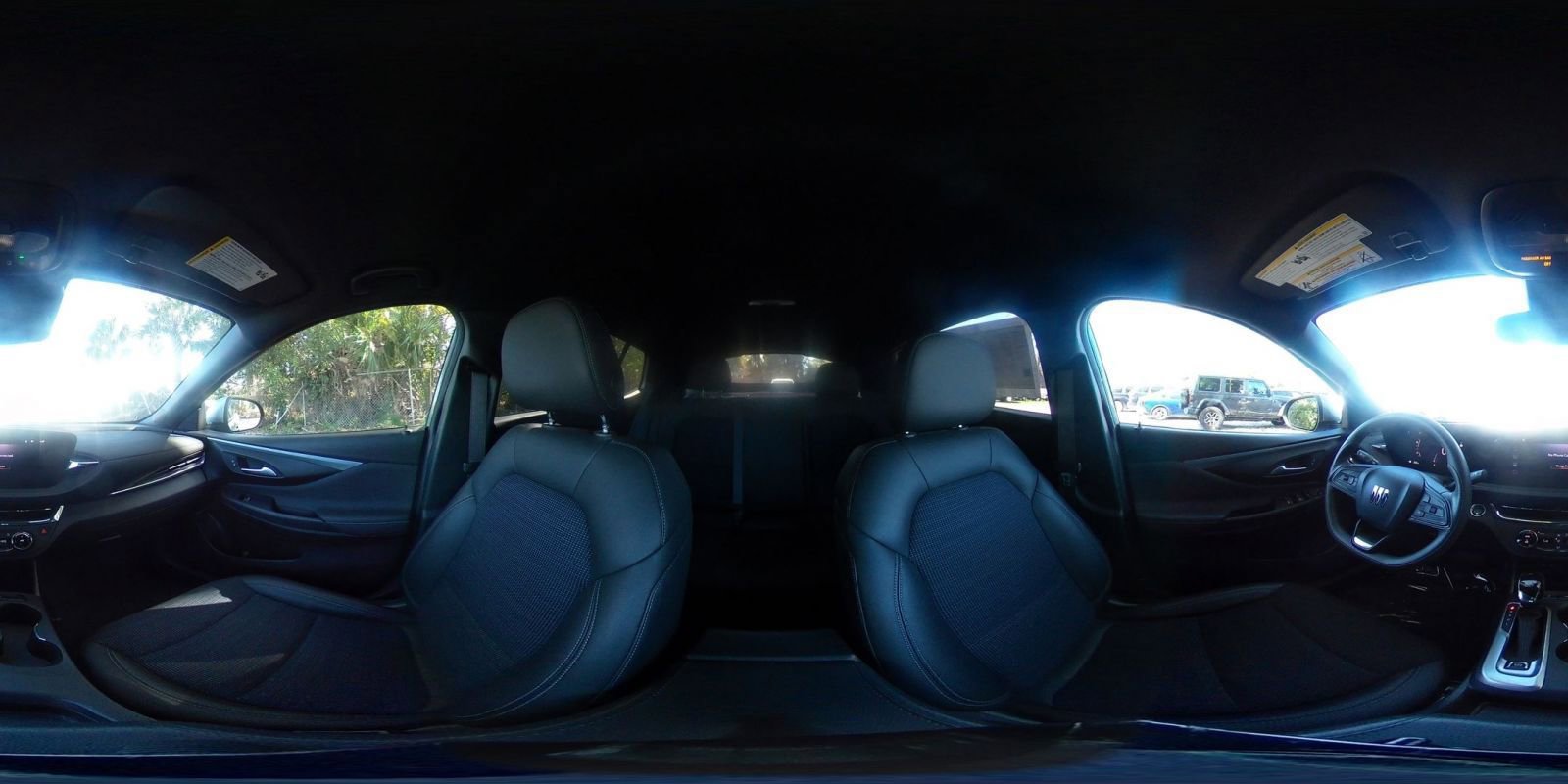 Used 2025 Buick Envista Preferred image 43