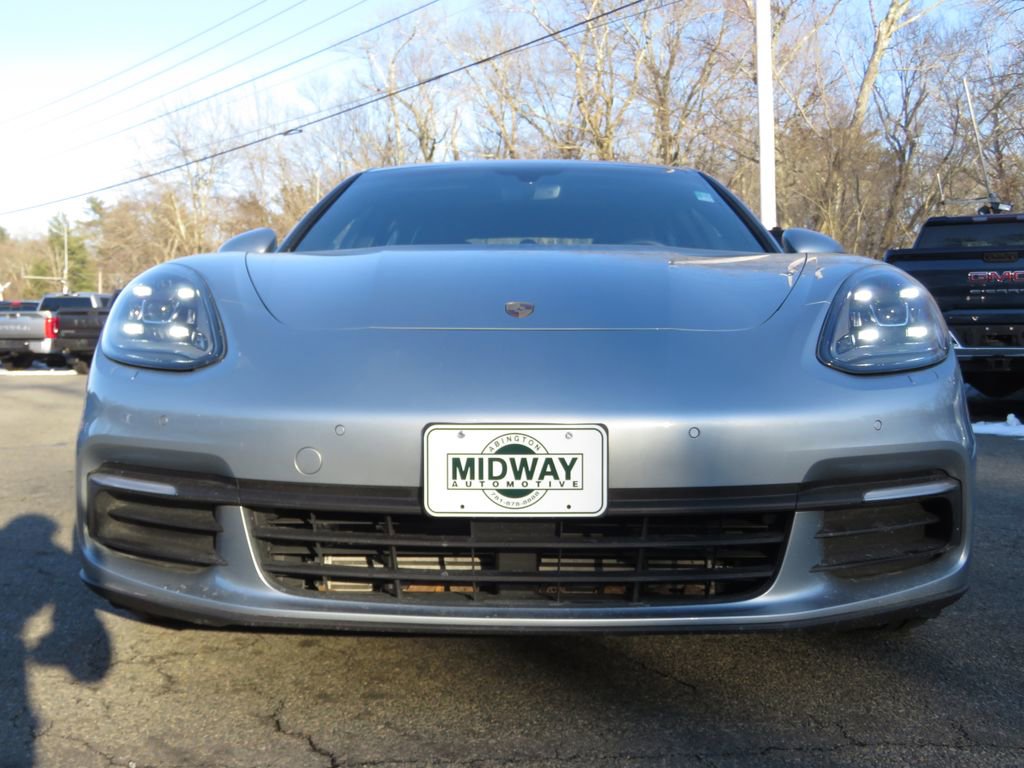 Used 2018 Porsche Panamera 4 image 2