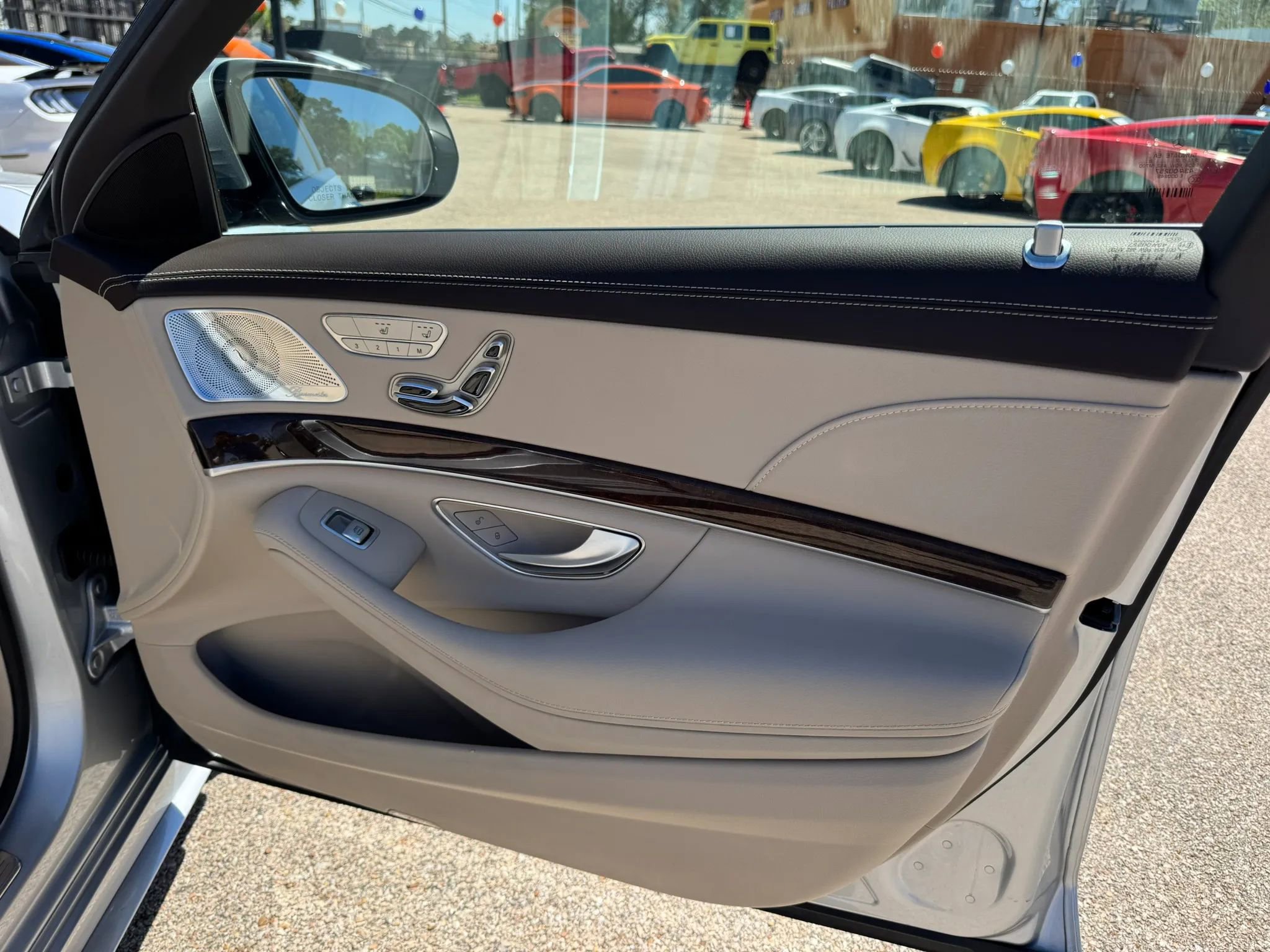 Used 2019 Mercedes-Benz S 450 Sedan image 18