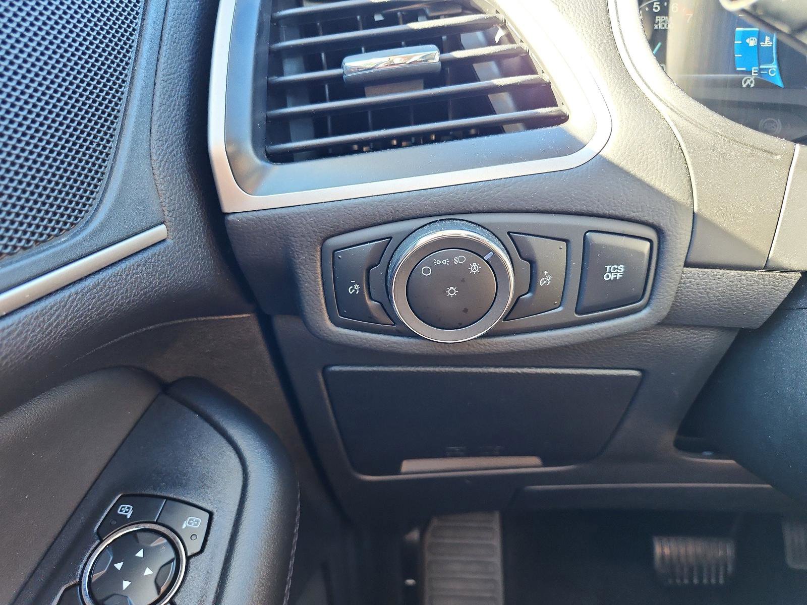 Used 2024 Ford Edge SEL image 20