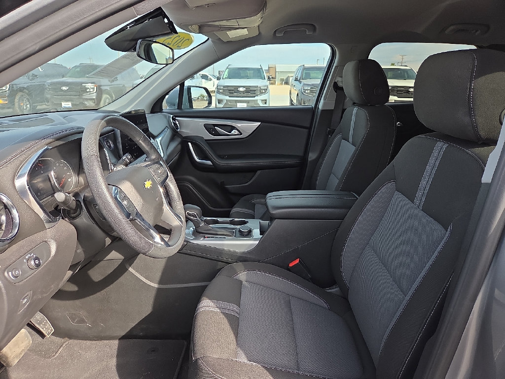 Used 2025 Chevrolet Blazer LT FWD image 20