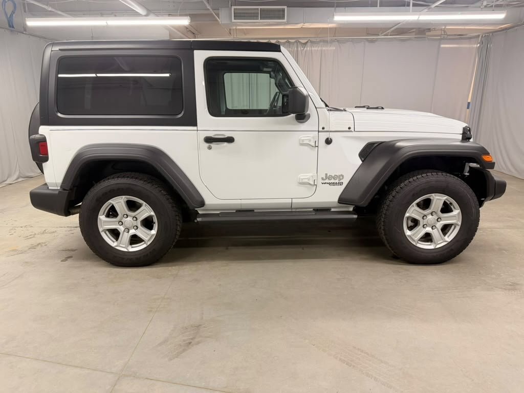 Used 2020 Jeep Wrangler Sport AWD/4WD image 15