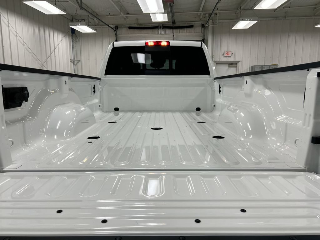 New 2026 RAM 3500 Tradesman AWD/4WD image 19