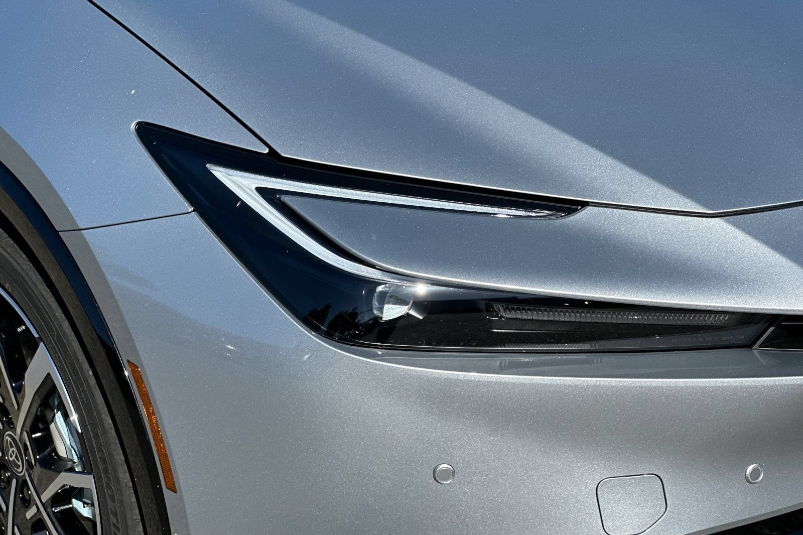 New 2026 Toyota Prius Plug-In Hybrid FWD image 31