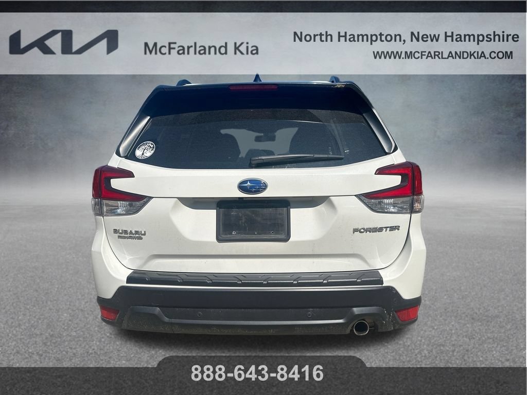 Used 2024 Subaru Forester Limited AWD/4WD image 5