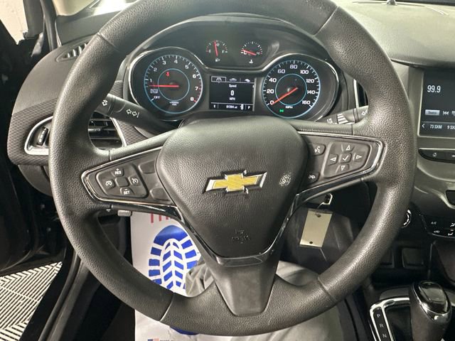 Used 2017 Chevrolet Cruze LT image 24