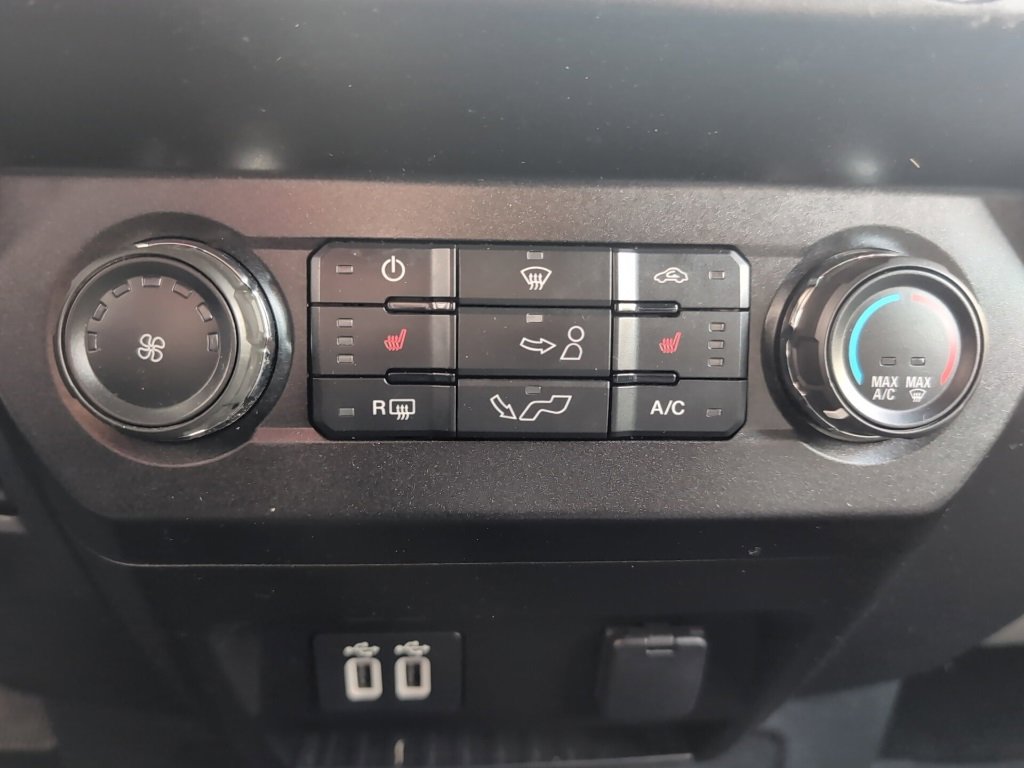 Certified 2019 Ford F150 XLT w/ Equipment Group 302A Luxury image 25