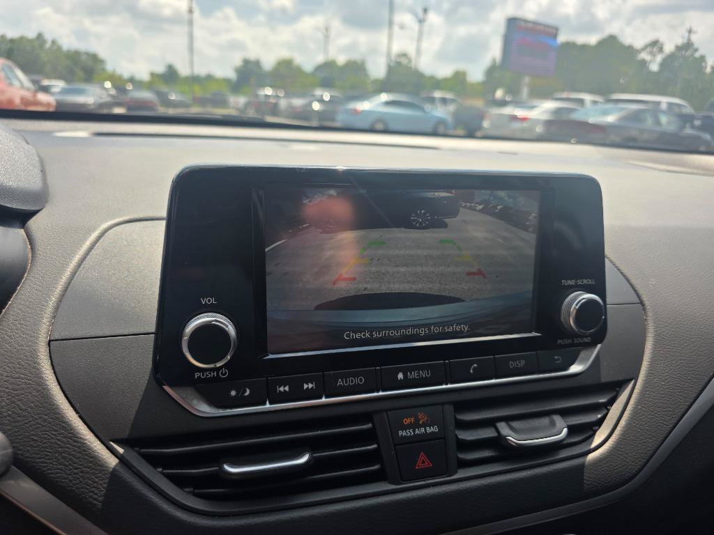 Used 2022 Nissan Altima 2.5 S FWD image 17