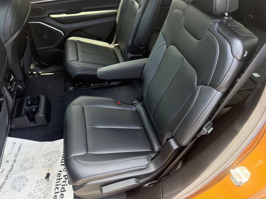 New 2026 Jeep Grand Cherokee L Limited AWD/4WD image 31