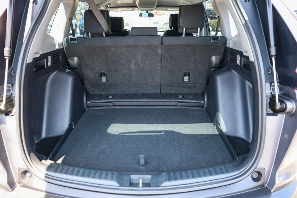 Used 2019 Honda CR-V LX image 26