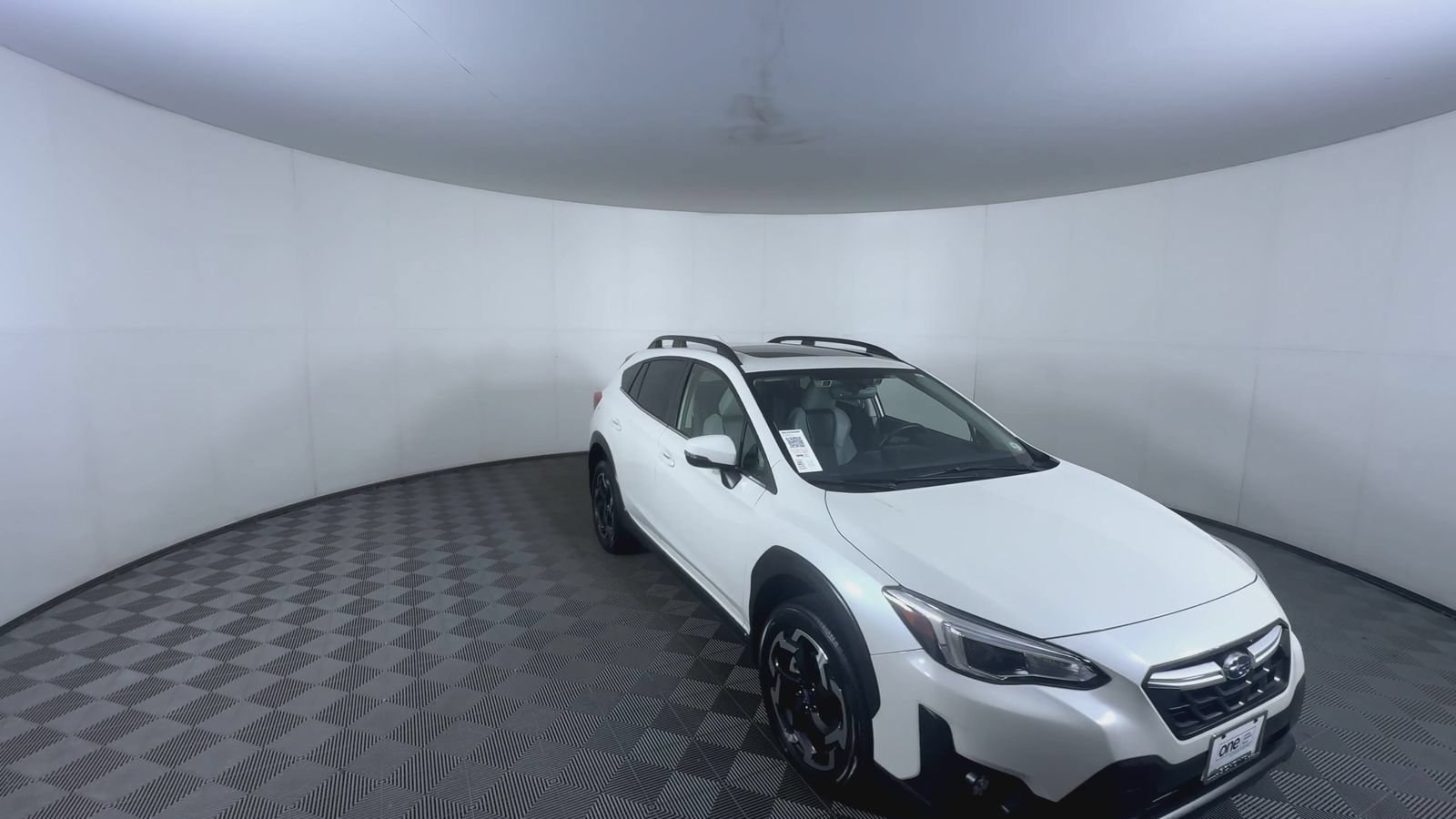 Used 2022 Subaru Crosstrek 2.5i Limited w/ Moonroof Package 2 AWD/4WD image 2