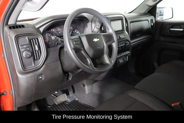 Used 2026 Chevrolet Silverado 1500 Custom w/ Turbomax Blackout Package RWD image 25