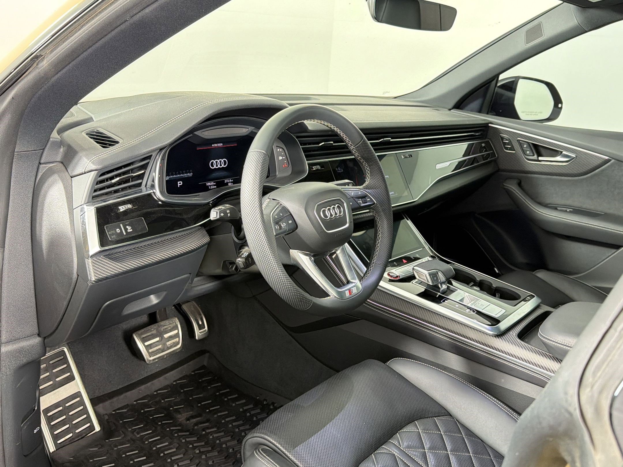 Used 2025 Audi SQ8 Prestige AWD/4WD image 4