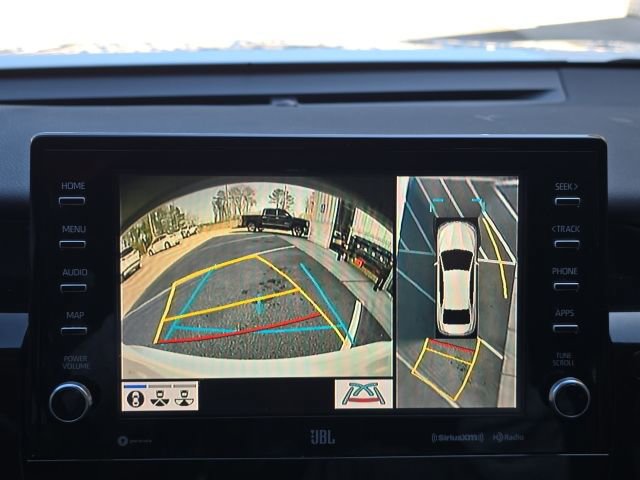 Used 2022 Toyota Camry XLE w/ Navigation Upgrade Package image 33