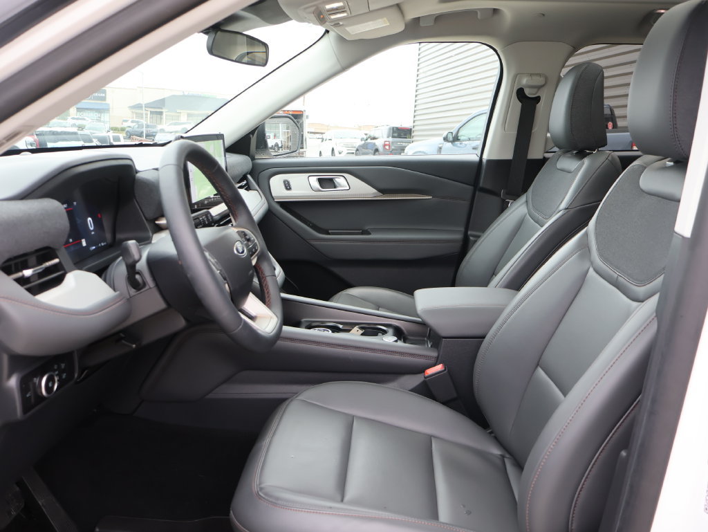 New 2026 Ford Explorer Active w/ Active Comfort Package AWD/4WD image 24
