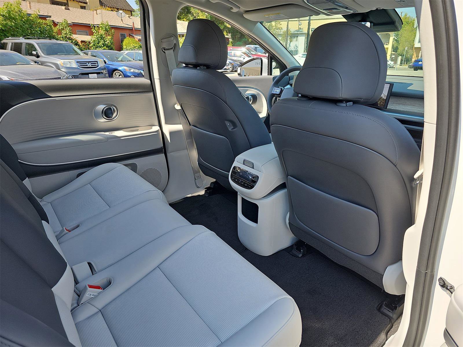 New 2026 Hyundai Ioniq 9 SEL image 10