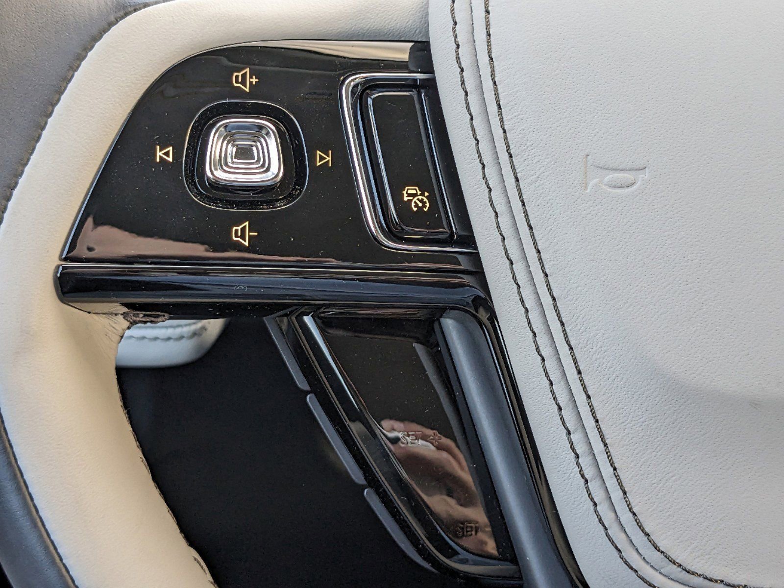 New 2025 Lincoln Aviator Reserve w/ Jet Appearance Package image 29