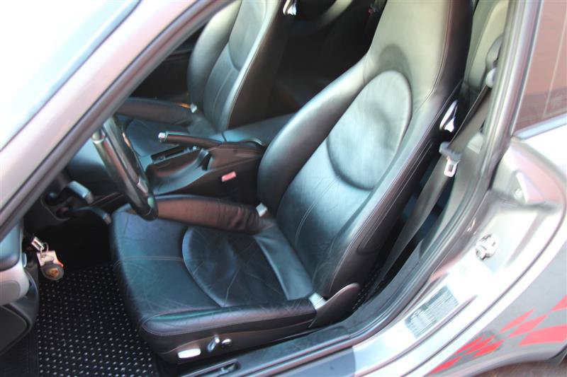 Used 2005 Porsche 911 Carrera RWD image 15