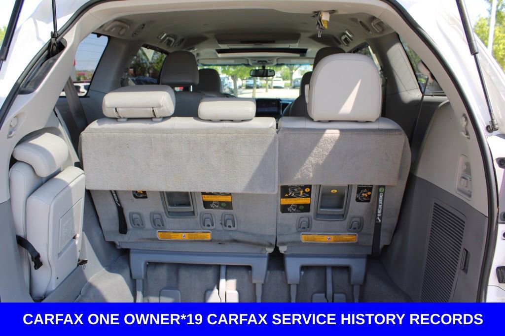 Used 2014 Toyota Sienna XLE w/ XLE Premium Package FWD image 10