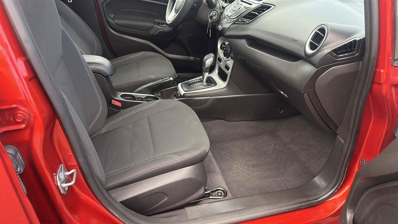 Used 2018 Ford Fiesta SE FWD image 37