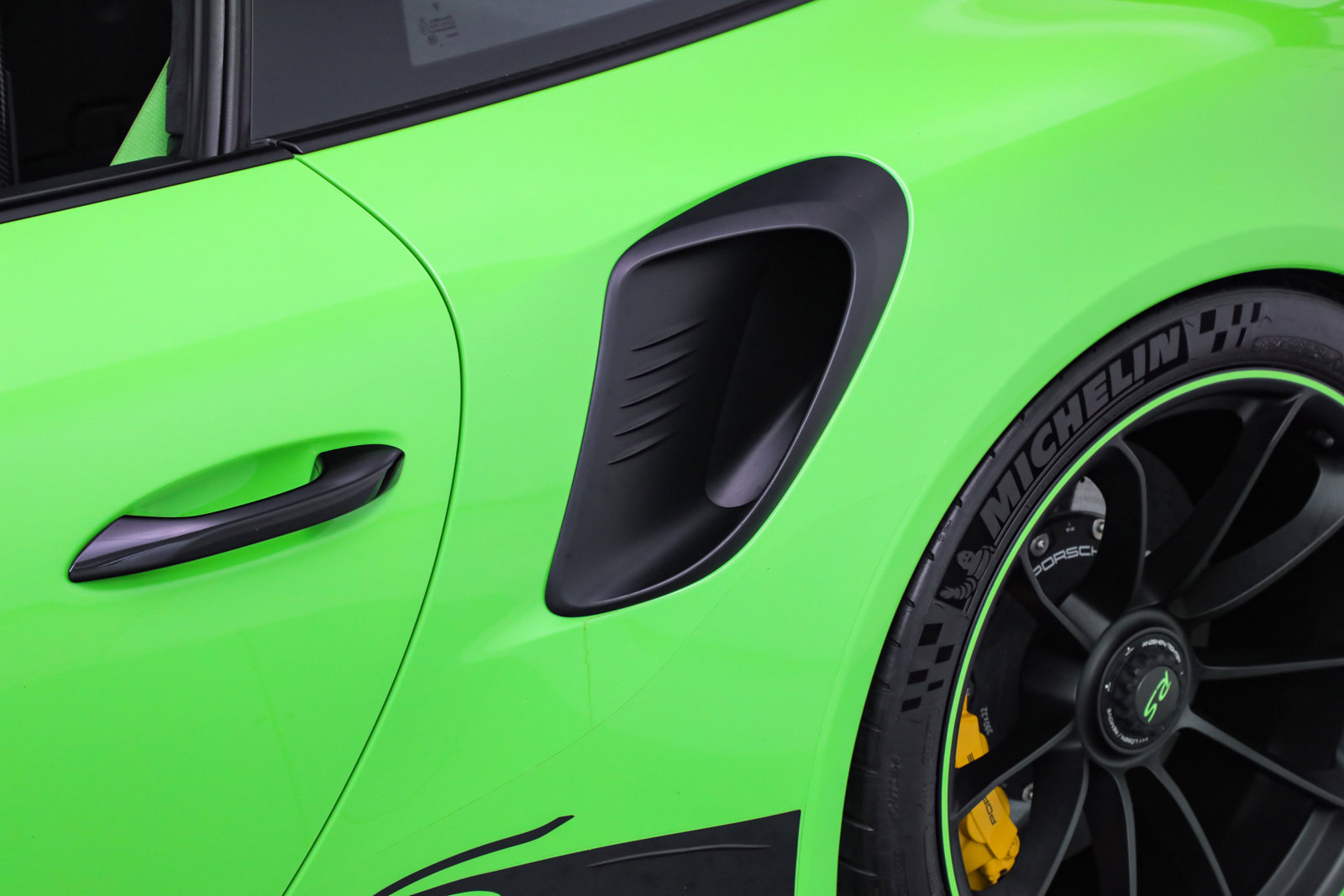 Used 2019 Porsche 911 GT3 RS RWD image 14
