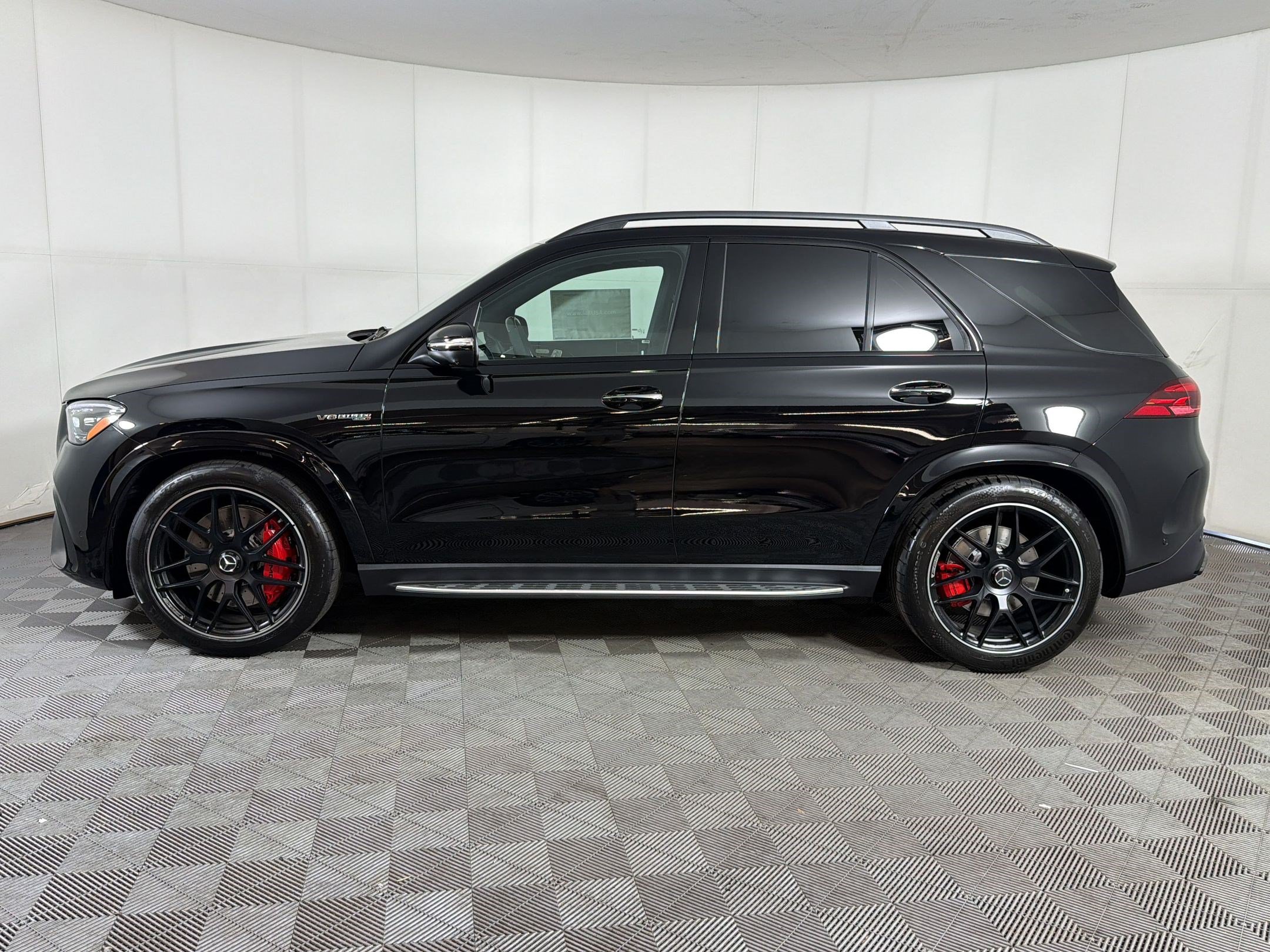 New 2026 Mercedes-Benz GLE 63 AMG S video 2