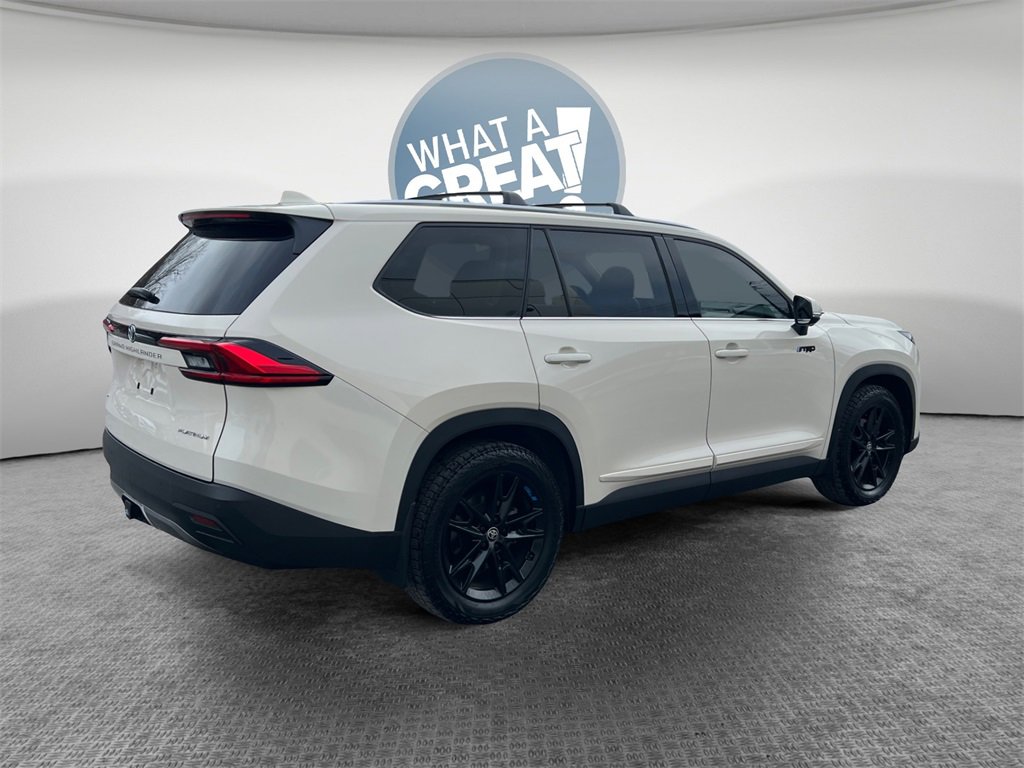 Used 2024 Toyota Grand Highlander Platinum image 3